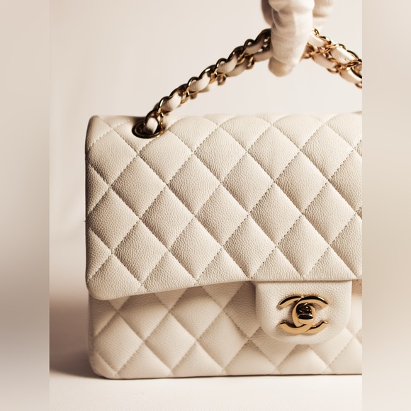 Chanel Medium Classic Double Flap Bag Quilted Caviar - Picture 2 of 7